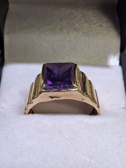 Birthstone ring