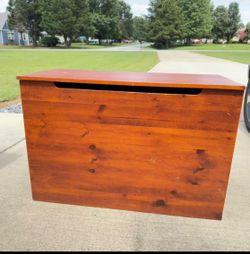 Vintage blanket chest