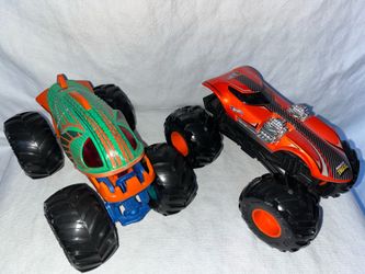 MONSTER TRUCKS