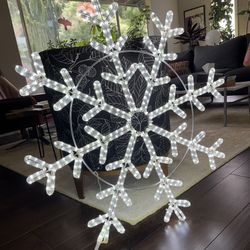 Outdoor  Winter HolidaySnowflake