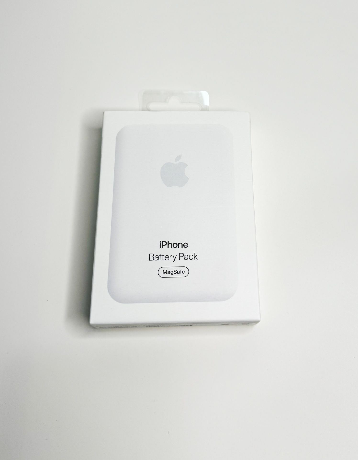 Apple MagSafe Battery Pack For All iPhone 12/13/14/15 - WHITE
