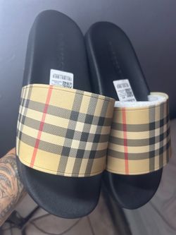 Burberry Slides Size 42