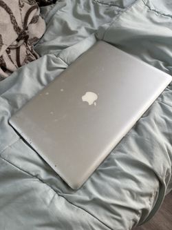 Apple Laptop