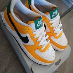 Nike Air Force 1 Size 5Y
