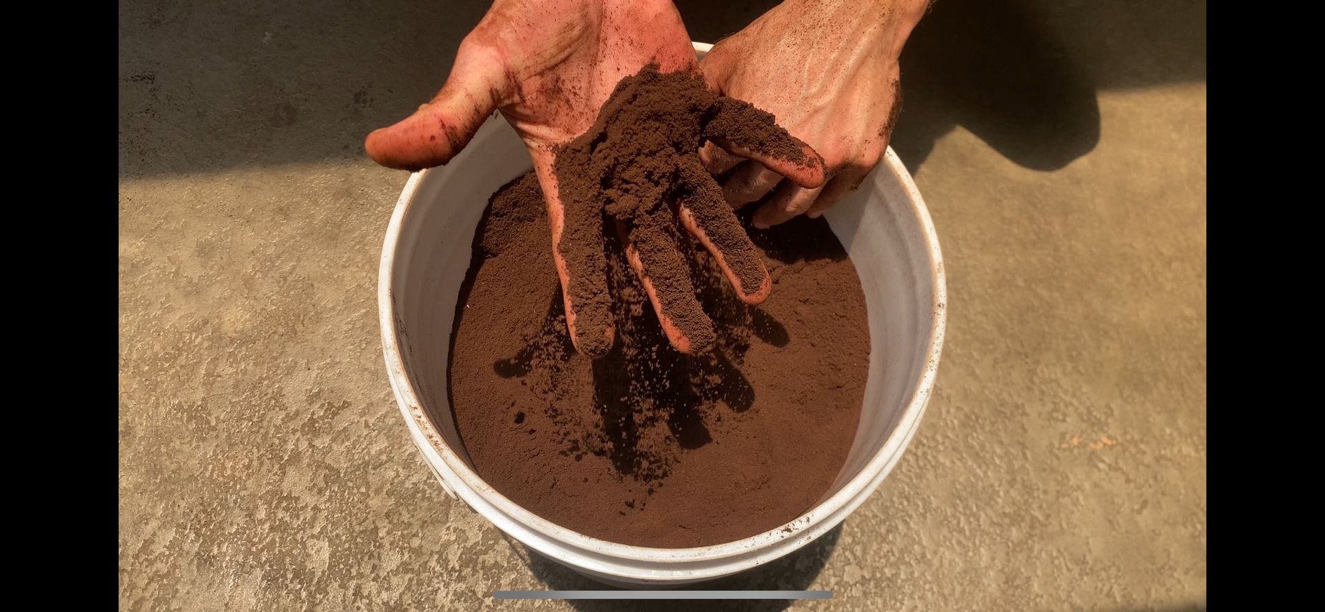 Dried Coffee Grounds - Chicken Coop / Gardening / Organic