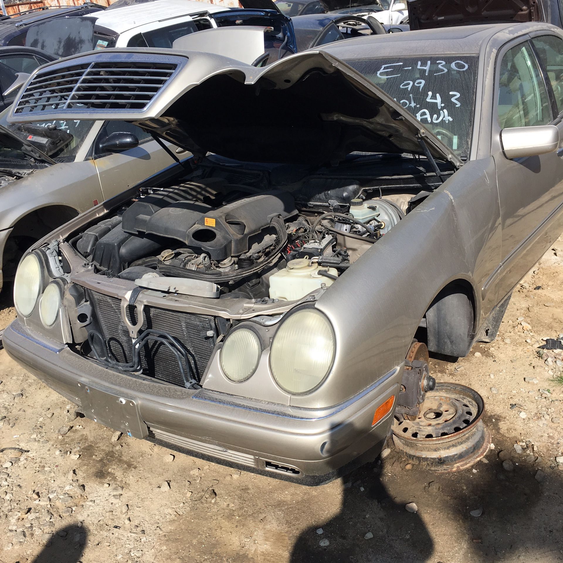 Mercedes Benz e430 for parts