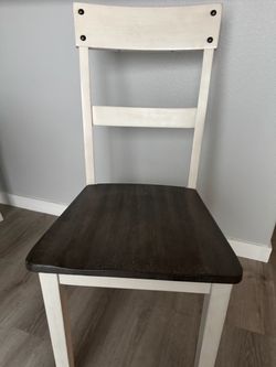 Kitchen table for sale