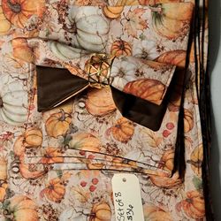 Set of matching handmade placements and napkins
