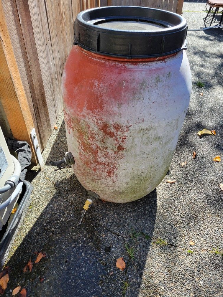 50 Gallon Rain Barrel