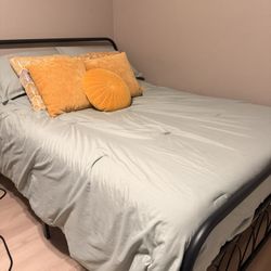 Full Size Bed & Frame