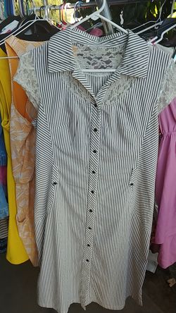 Dress (medium)