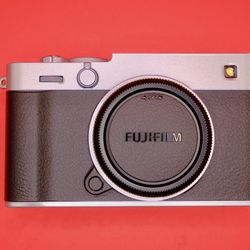 Fujifilm X-E5 Digital Mirrorless Camera Body (Made In JAPAN)