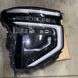 2025-26 Chevy Tahoe Right Headlight