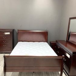 Louis Philip Cherry Sleigh Bedroom Set