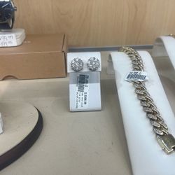 Diamond Earrings  14k 