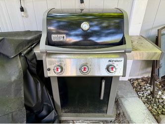 3 burner grill. Rarely used