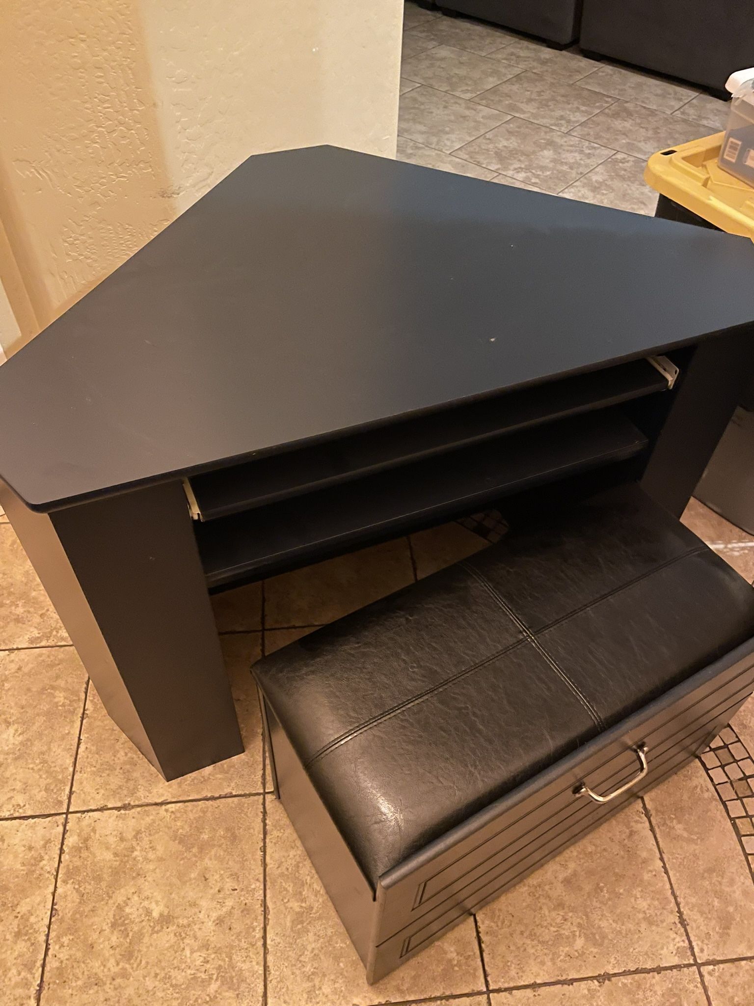 Corner Desk Ashley’s Furniture