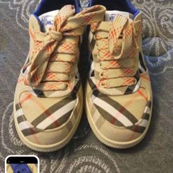  Burberry Women's Size 8