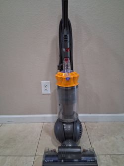 Dyson ball vacuum cleaner