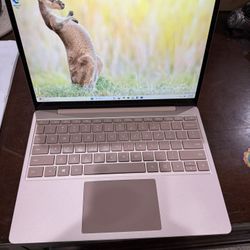 Microsoft Surface Go Intel Core I5 10th Generation 1.19GHZ  8gb Of Ram 128gb Flash Drive 128gb Graphics Card Running Windows 11 Home 