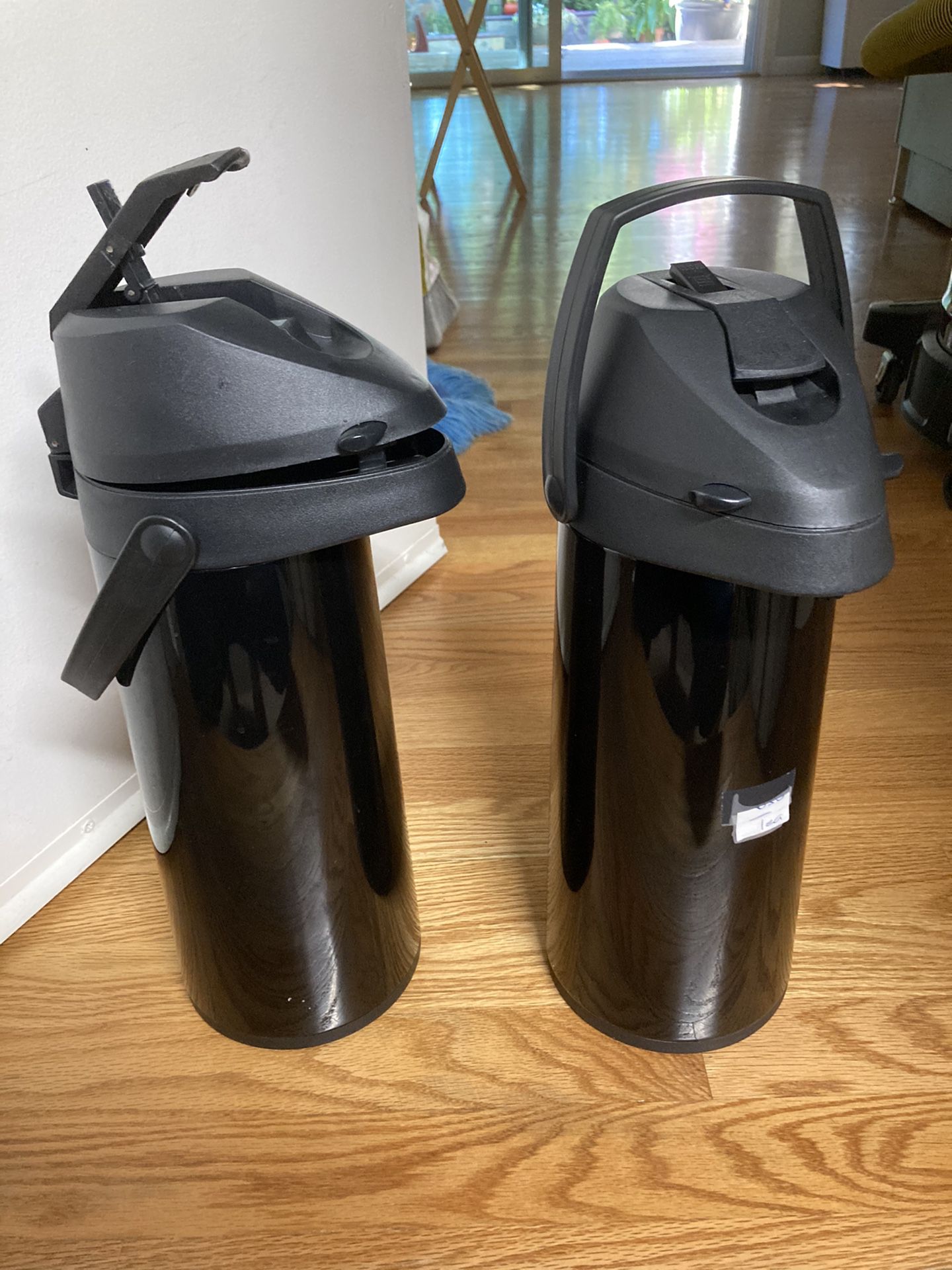 2x 2.2L carafe airpots servers for coffee tea hot water