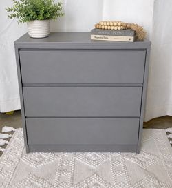3 drawer dresser night stand