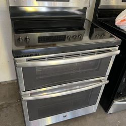 GE Double Oven Electric Range / Stove with convection