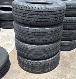 275 60 20 Michelin Set of 4 Used Very Clean Condition