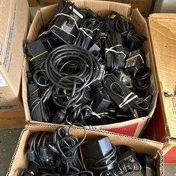 Laptops Chargers (Dell, HP, Lenovo, Etc.)