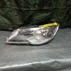 2009-11 Volkswagen Tiguan Left Headlight 