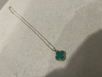 Clover Necklace