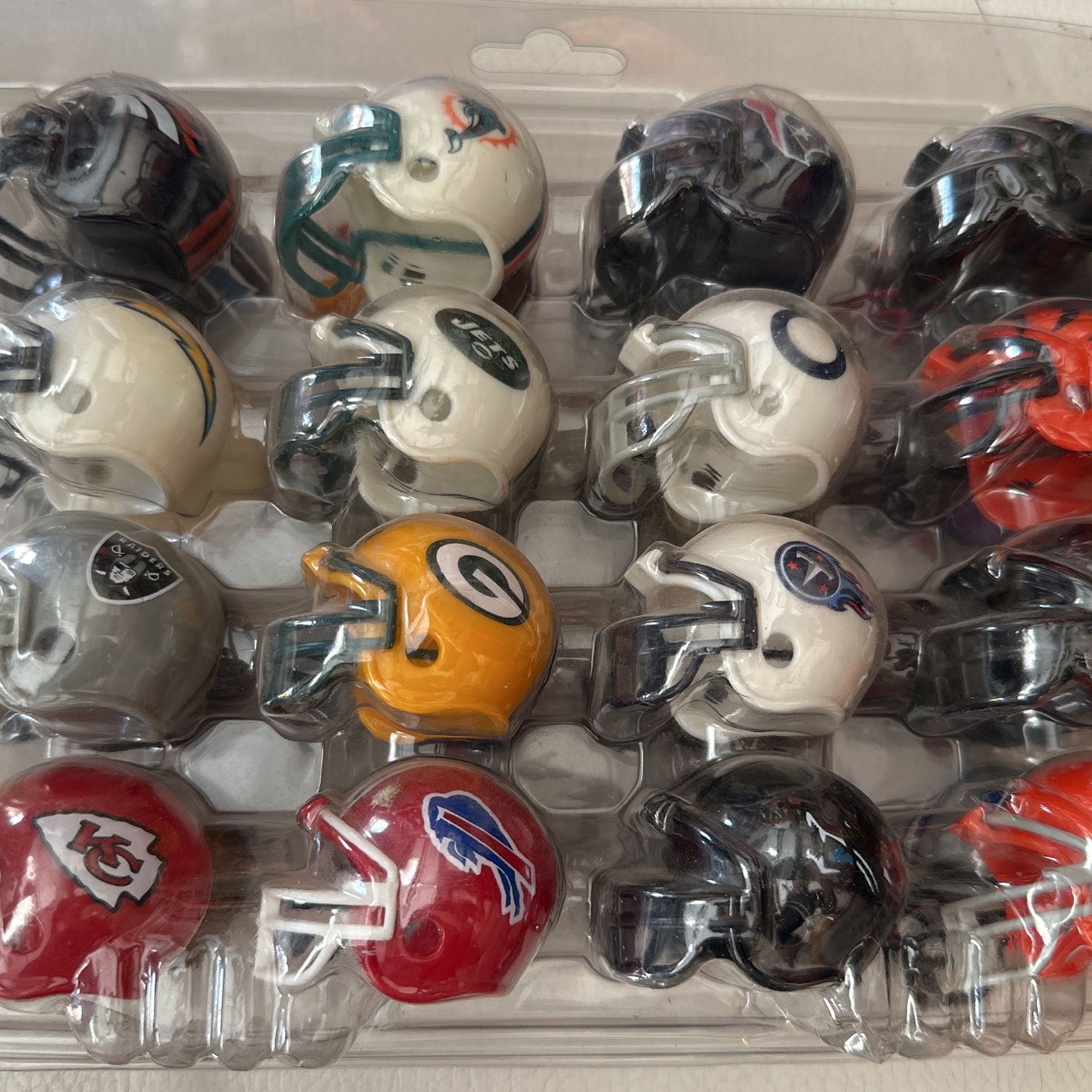 Vintage Riddell NFL Mini Helmets.Set for Sale in Jacksonville, NC - OfferUp