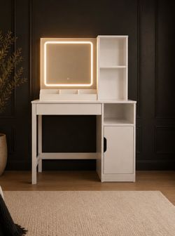 NEW! Makeup Vanity