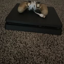 PS4 Slim