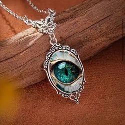 ELEGANT PENDANT EYE NECKLACE - Silver Plated