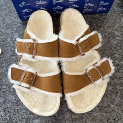NEW! Men’s Ugg Sandals Fleece Lined Size 12-12.5