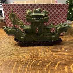 Jade Feng Shui Dragon Boat