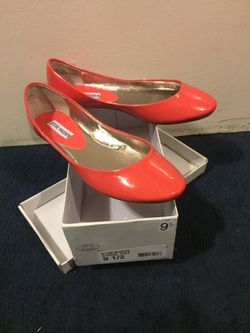 Women’s Steve Madden flats size 9 1/2