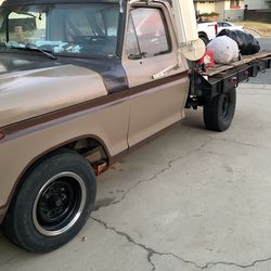 1973 F250 3/4 ton.   Ford truck