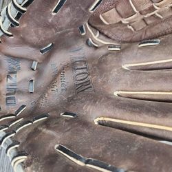 Beautiful Mizuno Right Hand Throw MVP Victory Premier Leather Baseball/Softball Glove