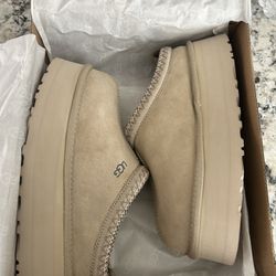 UGGS