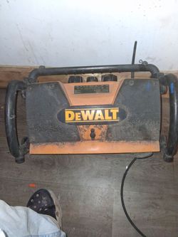 Dewalt radio