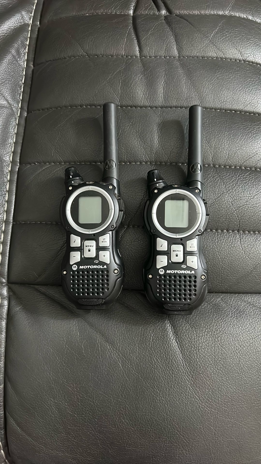 Motorola MR350R Talkabout 2-Way Radio Walkie Talkie