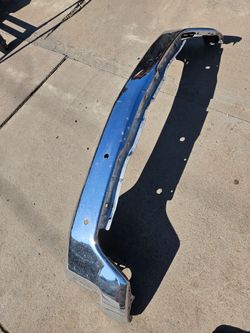 Chevy Silverado 1500 front bumper Oem