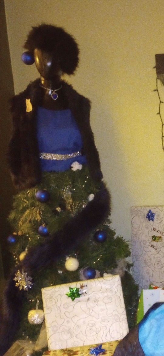 Mannequin Christmas Tree