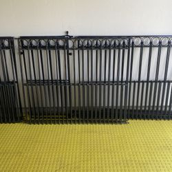 Black Iron Fence- 14 Panels