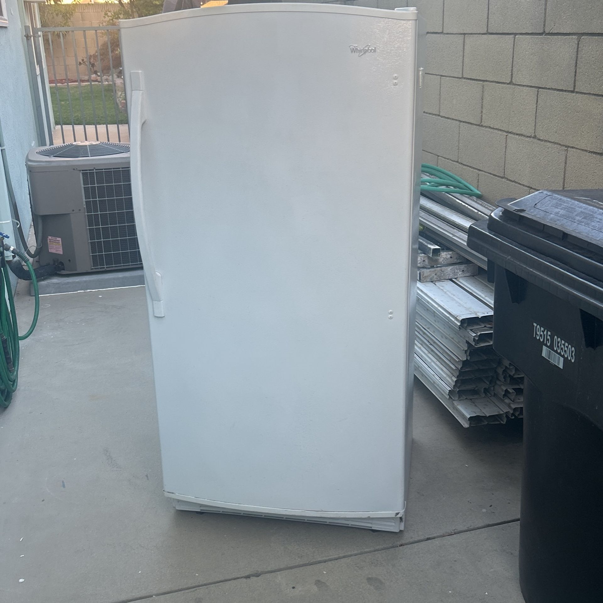 Whirlpool Upright Freezer 16 Cu Ft.