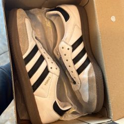 Used Samba Size 6.5