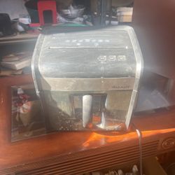 Shredder, printer, Mami , staples, portable small office, desk, compact CD, debit Card, Credit Card
