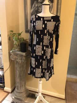 MT Collection Women’s Dress Size M